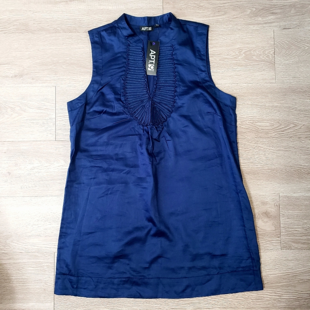 Navy blue sleeveless mock neck tunic blouse size Medium coastal